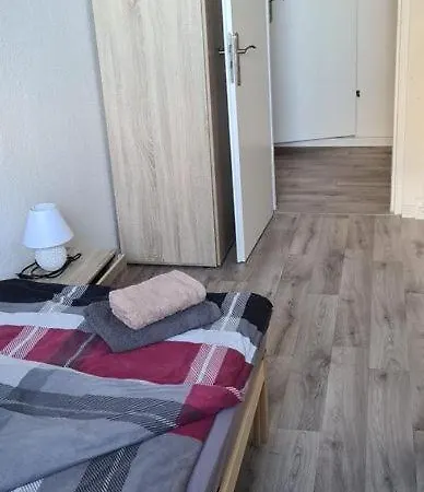 Moderne Handwerker Und Monteur 165 Apartamento
