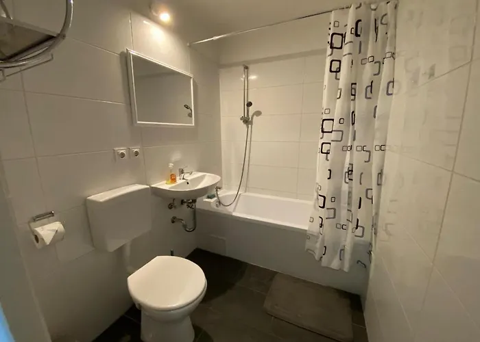 Moderne Handwerker Und Monteur Wohnung 165 * Magdeburg