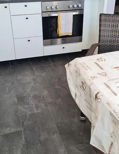 Moderne Handwerker Und Monteur 165 Appartement